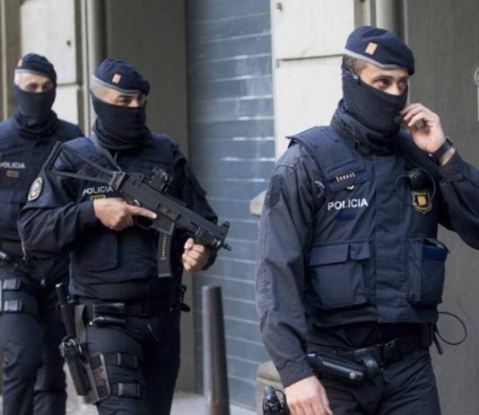 Detenido un narcotraficante que operaba desde un trastero en Sant Joan Despí Detenido un narcotraficante que operaba desde un trastero en Sant Joan Despí