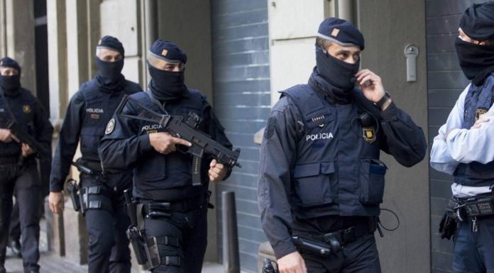 Detenido un narcotraficante que operaba desde un trastero en Sant Joan Despí Detenido un narcotraficante que operaba desde un trastero en Sant Joan Despí