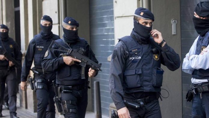 Mossos Detenido un narcotraficante que operaba desde un trastero en Sant Joan Despí