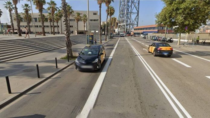 Roban un reloj de 50.000 euros a un turista cuando subía a un taxi en La Barceloneta