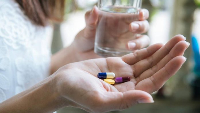 Salut abre un proceso participativo para mejorar el uso de los medicamentos