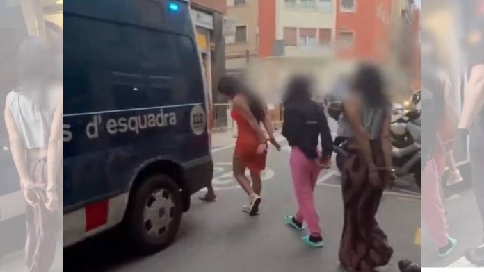 Siete detenidos en una operación contra los narcopisos de Sants-Montjuïc