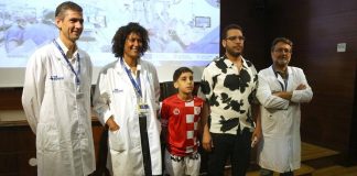 Vall d’Hebron realiza la primera cirugía pediátrica con un robot de una sola incisión Vall d’Hebron realiza en Europa la primera cirugía pediátrica con un robot de una sola incisión