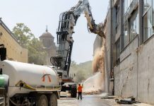 Obras Fira Montjuïc Barcelona: empiezan los derribos del nuevo palacio multifuncional Obras Fira Montjuïc Barcelona_ empiezan los derribos del nuevo palacio multifuncional
