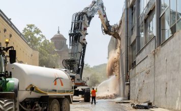 Obras Fira Montjuïc Barcelona: empiezan los derribos del nuevo palacio multifuncional Obras Fira Montjuïc Barcelona_ empiezan los derribos del nuevo palacio multifuncional