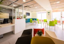 Barcelona abre un refugio para personas sin hogar en verano Barcelona abre un refugio para personas sin hogar en verano