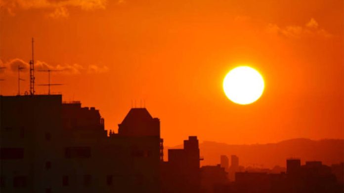 Barcelona activa la Fase de Alerta por calor muy intenso