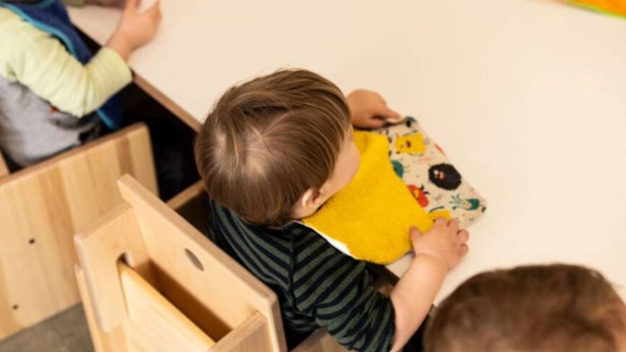 Barcelona actualiza el protocolo de protección infantil en guarderías y espacios de crianza