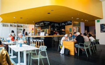 Barcelona amplía el programa Alimenta para reforzar la autonomía de las personas en situación de vulnerabilidad Barcelona amplía el programa Alimenta para reforzar la autonomía de las personas en situación de vulnerabilidad