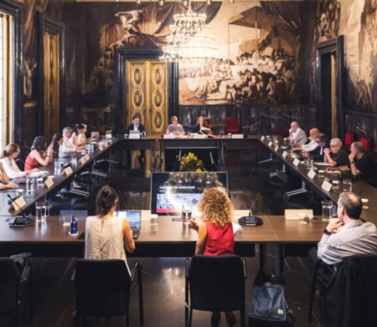 Barcelona destina 200.000 euros al comercio local durante su Capitalidad Europea Barcelona destina 200.000 euros al comercio local durante su Capitalidad Europea