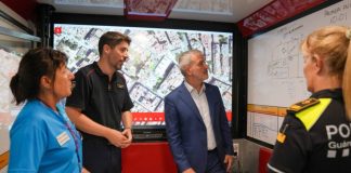 Barcelona mantiene el dispositivo nocturno para atender a los vecinos desalojados en Sarrià-Sant Gervasi Barcelona mantiene el dispositivo nocturno para atender a los vecinos desalojados en Sarrià-Sant Gervasi