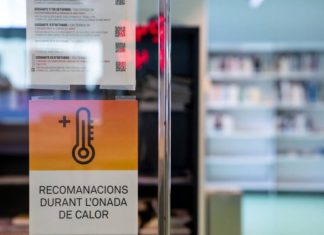 Barcelona refuerza las medidas para proteger a los trabajadores ante el calor extremo Barcelona refuerza las medidas para proteger a los trabajadores ante el calor extremo