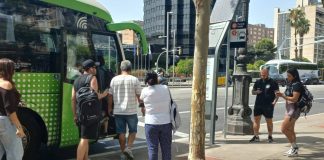 Barcelona reorganiza las paradas de bus interurbano de la Diagonal para mejorar la movilidad Barcelona reorganiza las paradas de bus interurbano de la Diagonal para mejorar la movilidad