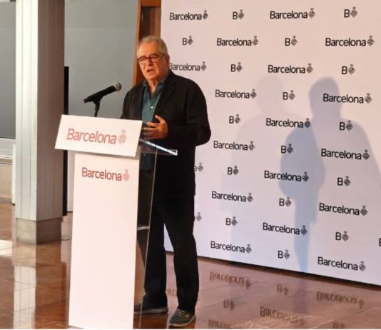 Barcelona supera por primera vez los 4 millones de trámites ciudadanos en un año Barcelona supera por primera vez los 4 millones de trámites ciudadanos en un año