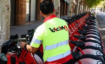 Bicing refuerza su operativa ante el calor para garantizar las bicicletas eléctricas Bicing refuerza su operativa ante el calor para garantizar las bicicletas eléctricas