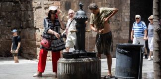 Comienza la tercera ola de calor, que se alargará, como mínimo, hasta el miércoles Comienza la tercera ola de calor, que se alargará, como mínimo, hasta el miércoles