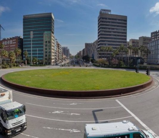 Cortes en la plaza Ildefons Cerdà de Barcelona: tráfico y obras en agosto Cortes en la plaza Ildefons Cerdà de Barcelona: tráfico y obras en agosto