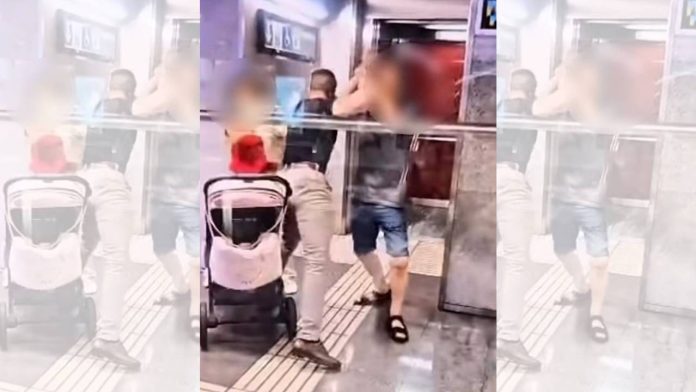 Detenido el agresor de dos personas mayores en el metro tras difundirse las imágenes