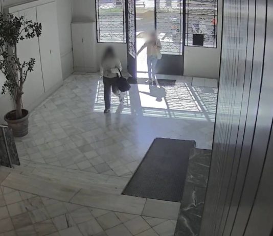 Dos detenidas por una serie de robos con fuerza en viviendas de Sarrià–Sant Gervasi Dos detenidas por una serie de robos con fuerza en viviendas de Sarrià–Sant Gervasi