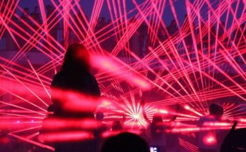 El Laser Show regresa al Tibidabo para animar las noches de verano