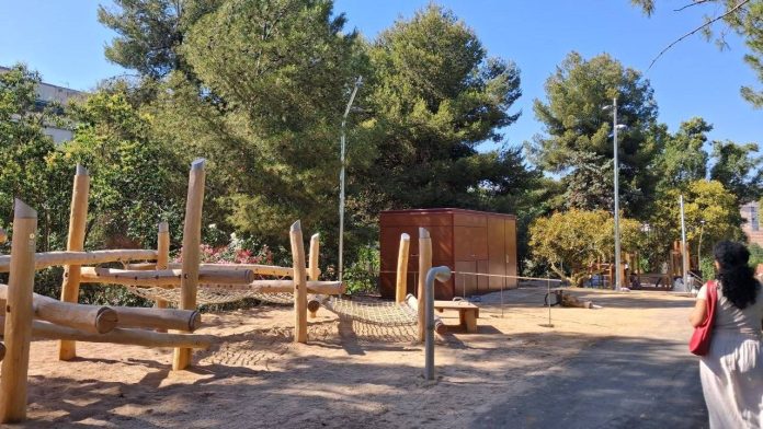 El parque del Turó de la Peira estrena su primera fase de remodelación y abre al público