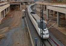 Retrasos en los trenes de alta velocidad entre Barcelona y Girona por un robo de cable Retrasos en los trenes de alta velocidad entre Barcelona y Girona por un robo de cable