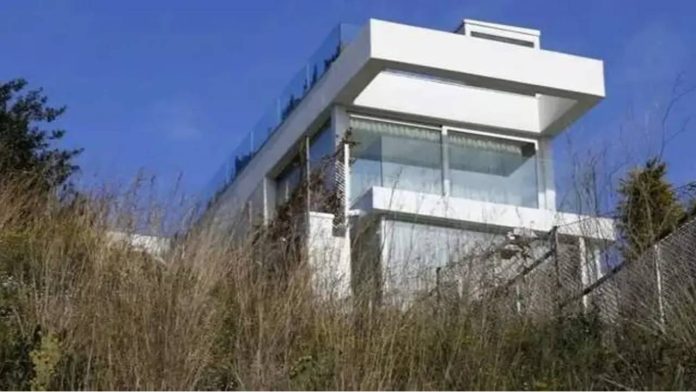 Frustran un intento de robo en la vivienda de Lamine Yamal en Esplugues Frustran un intento de robo en la vivienda de Lamine Yamal en Esplugues