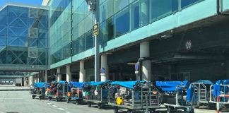Huelga indefinida del personal de handling en El Prat desde el 4 de agosto Huelga indefinida del personal de handling en El Prat desde el 4 de agosto