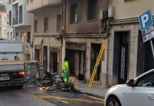 La quema de tres contenedores en el Guinardó reaviva el miedo entre los vecinos La quema de tres contenedores en el Guinardó reaviva el miedo entre los vecinos