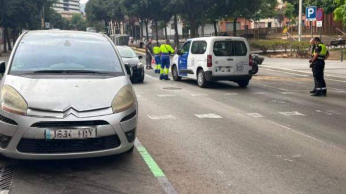 Los Mossos disparan contra un vehículo tras un intento de atropello en l'Hospitalet