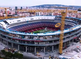 Muere un trabajador de 54 años durante las obras del Camp Nou tras sufrir un golpe en la cabeza Muere un trabajador de 54 años durante las obras del Camp Nou tras sufrir un golpe en la cabeza