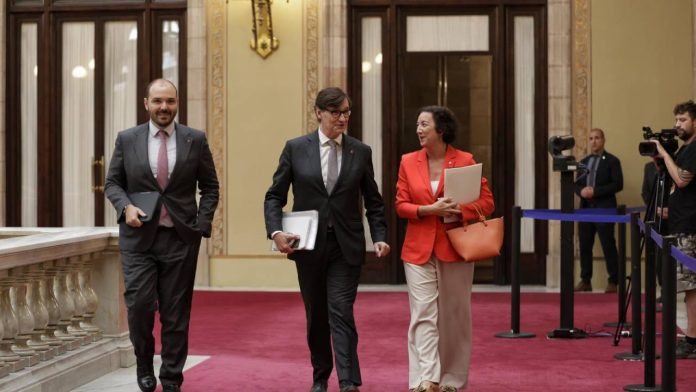 PSC, ERC y Comuns aprueban los presupuestos de Illa y refuerzan la legislatura