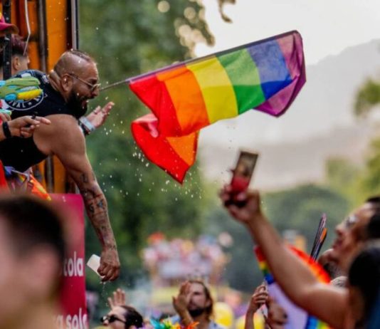 Pride Barcelona 2026: los conciertos gratuitos que pondrán ritmo al sábado TMB recomienda el metro durante la Manifestación del Orgullo LGTBI en Barcelona