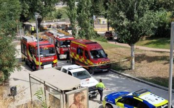 Un derrumbe en las obras del R2 en Vallbona provoca cortes ferroviarios y retrasos Un derrumbe en las obras del R2 en Vallbona provoca cortes ferroviarios y retrasos