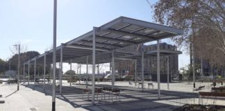Barcelona activa una pérgola fotovoltaica en el Parque de las Trece Rosas Barcelona activa una pérgola fotovoltaica en el Parque de las Trece Rosas