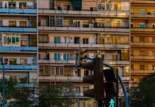 Barcelona amplía ayudas a las comunidades que prohíban pisos turísticos