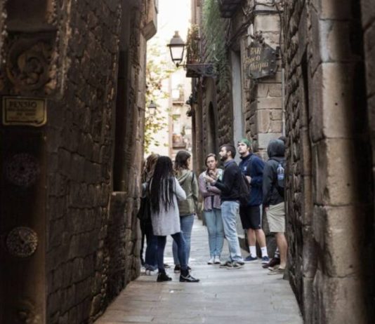 Ciutat Vella impulsa una oficina para un turismo responsable y de proximidad Ciutat Vella impulsa una oficina para un turismo responsable y de proximidad