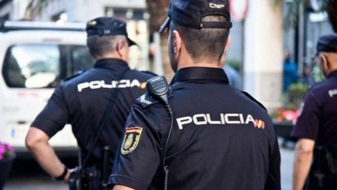 Detenido en Barcelona por vender citas falsas de extranjería