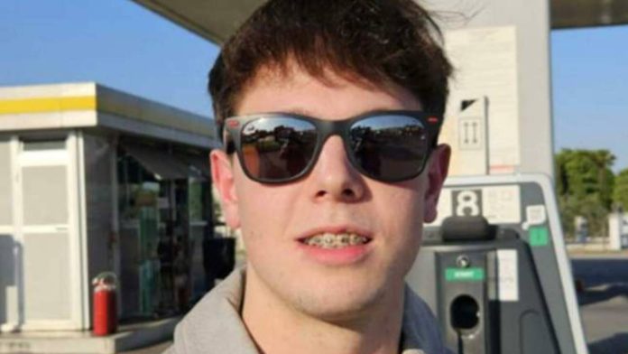 El joven italiano agredido en el Fòrum de Barcelona sigue en coma