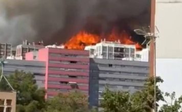 Incendio en Collserola: se levanta el confinamiento en Nou Barris Incendio en Collserola se levanta el confinamiento en Nou Barris