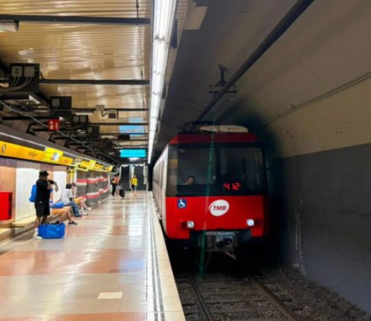 La estación de Verdaguer de la L4 reabre este lunes tras las obras La estación de Verdaguer de la L4 reabre el lunes tras las obras