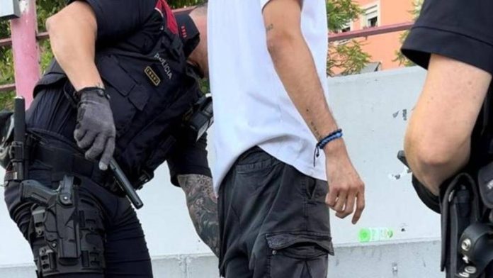 Macrooperativo policial en Barcelona: seis detenidos por varios delitos