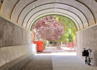 Reabre el acceso a los jardines Flora Tristán de Barcelona tras su renovación Reabre el acceso a los jardines Flora Tristán de Barcelona tras su renovación