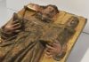 Recuperan en Barcelona un relieve del siglo XVI robado en un monasterio de Navarra Recuperan en Barcelona un relieve del siglo XVI robado en un monasterio de Navarra
