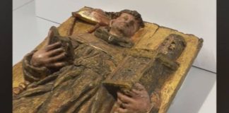 Recuperan en Barcelona un relieve del siglo XVI robado en un monasterio de Navarra Recuperan en Barcelona un relieve del siglo XVI robado en un monasterio de Navarra