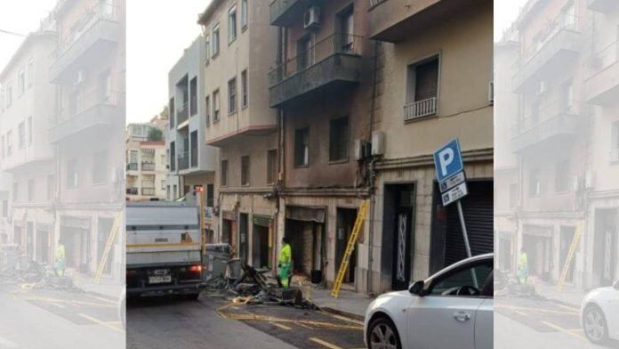 Un incendio de contenedores en el Guinardó reaviva la preocupación vecinal