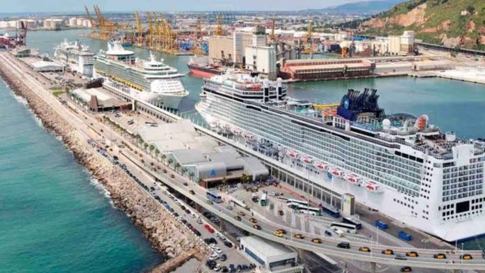 Barcelona elevará hasta 24 euros el recargo a cruceristas