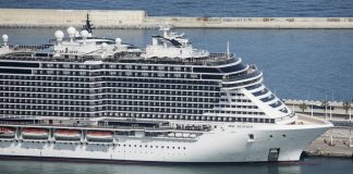 Barcelona plantea subir a 24 euros el recargo a cruceristas Barcelona plantea subir a 24 euros el recargo a cruceristas