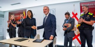Barcelona y Generalitat refuerzan la coordinación entre Mossos y Guardia Urbana Barcelona y Generalitat refuerzan la coordinación entre Mossos y Guardia Urbana