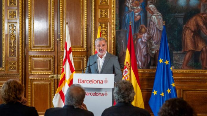 Collboni defiende la Ley Europea de Vivienda y el fin de los pisos turísticos